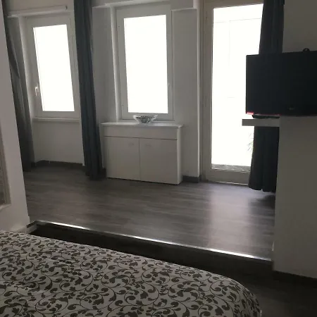 Interno 2 Apartament *